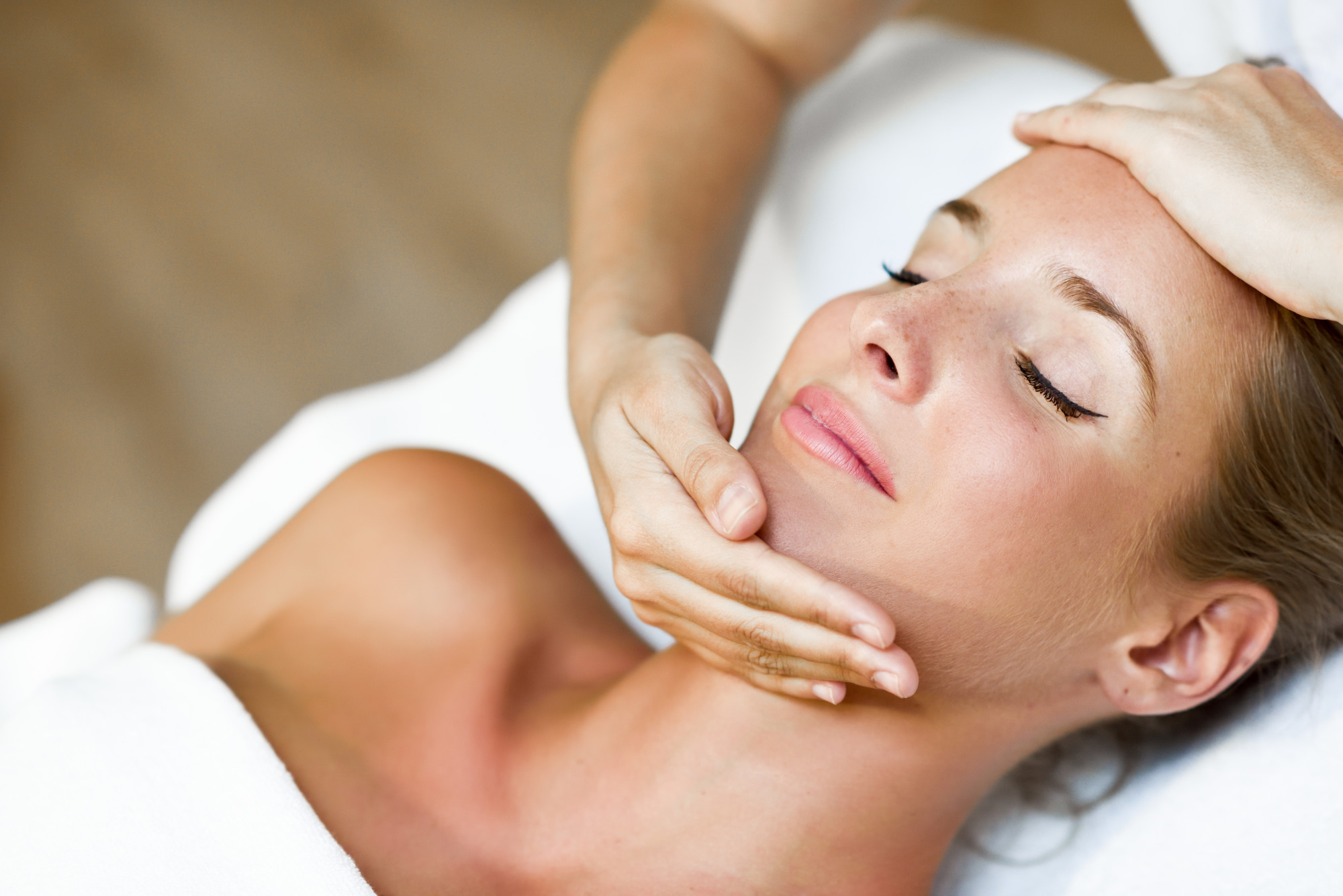 5 Reasons to Consider Getting a Hydro Facial